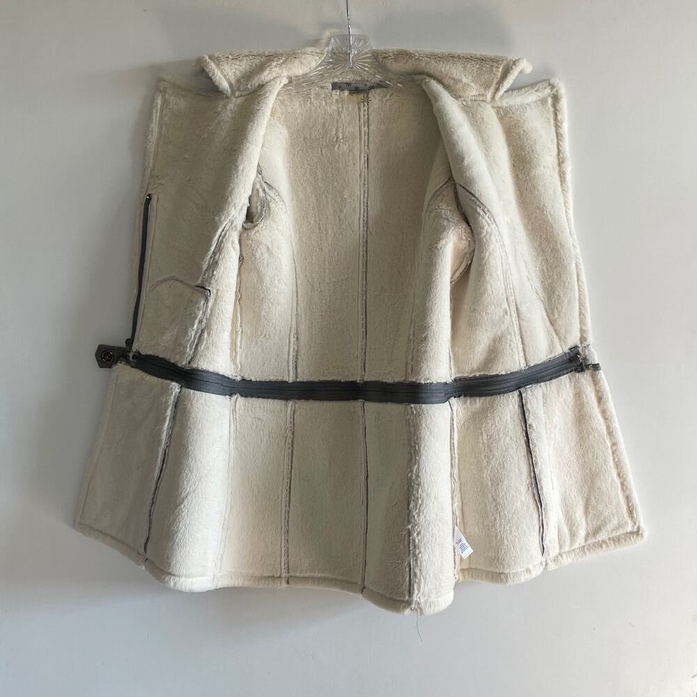 Athleta 2 in 1 Convertible Faux Fur Moto Jacket - Picture 8 of 12
